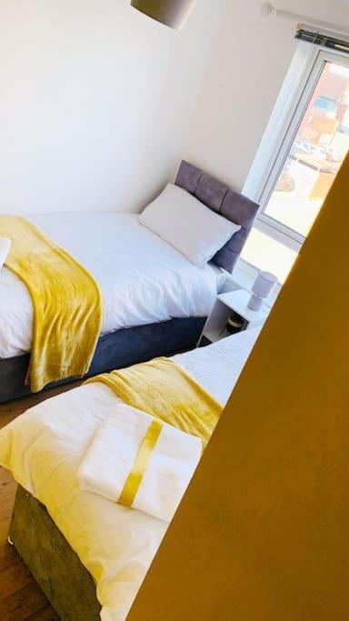 2 Bed Apartment With Free Parking Chelmsford Exterior foto