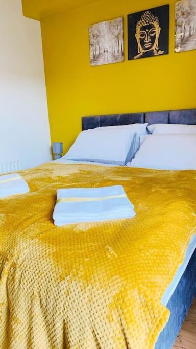 2 Bed Apartment With Free Parking Chelmsford Exterior foto