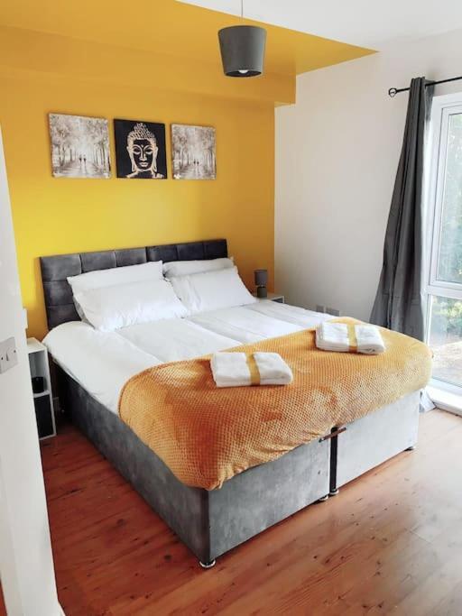 2 Bed Apartment With Free Parking Chelmsford Exterior foto