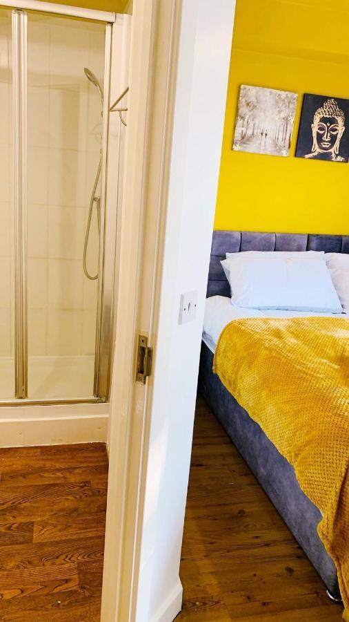 2 Bed Apartment With Free Parking Chelmsford Exterior foto